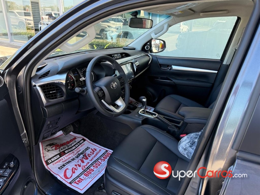 2026 Toyota Hilux WIDE TREAD — foto 4 / 9
