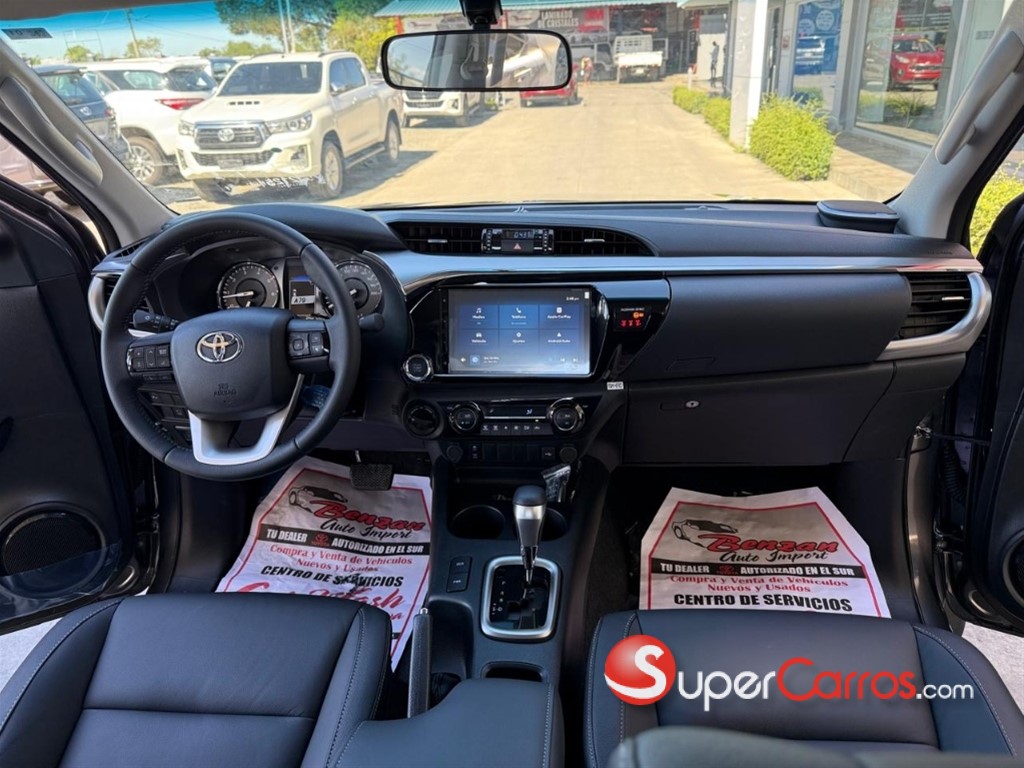 2026 Toyota Hilux WIDE TREAD — foto 8 / 9