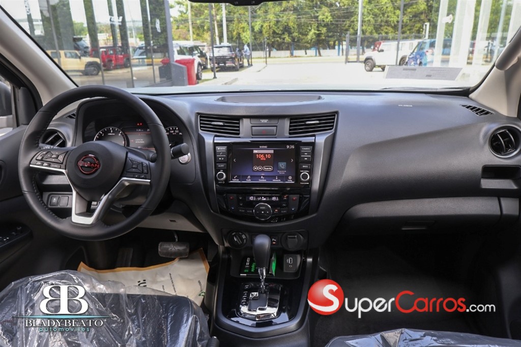 2027 Nissan Frontier Pro-4X — foto 9 / 12