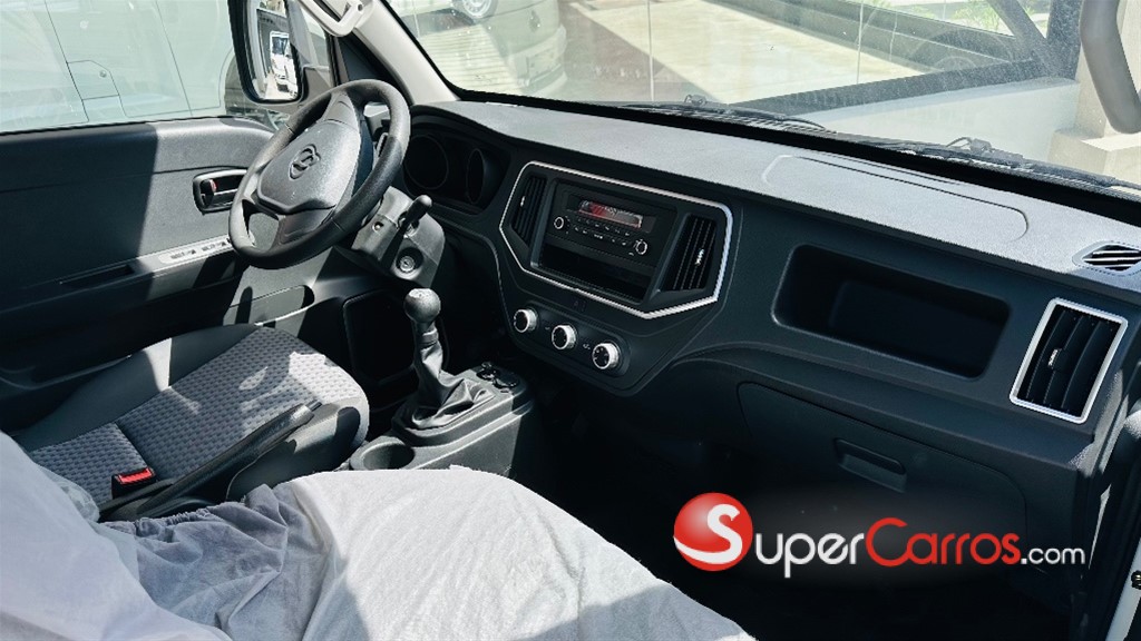 2025 KYC D5 Doble Cabina — foto 8 / 10