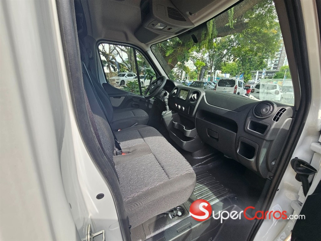 2027 Renault Master Carga — foto 6 / 11