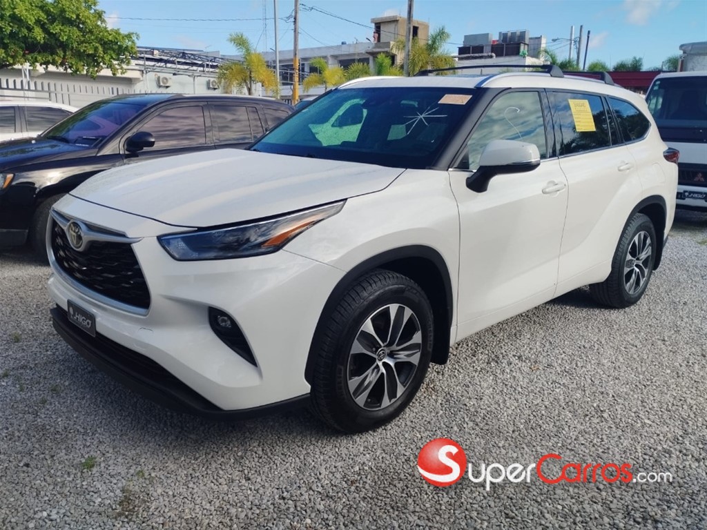 2021 Toyota Highlander XLE — foto 3 / 12