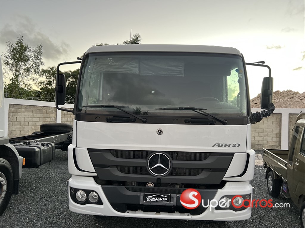 2024 Mercedes-Benz Atego — foto 2 / 7