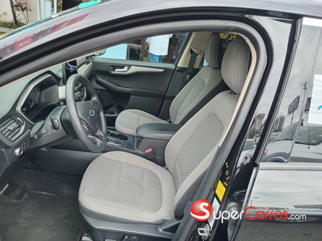 2020 Ford Escape SE — foto 5 / 10