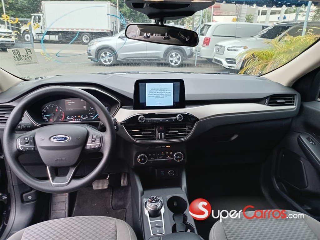 2020 Ford Escape SE — foto 8 / 10