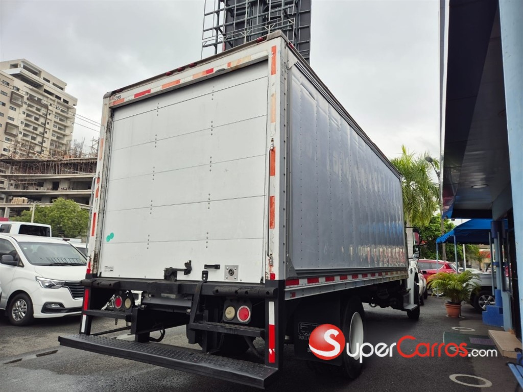 2013 Freightliner M2 — foto 2 / 12
