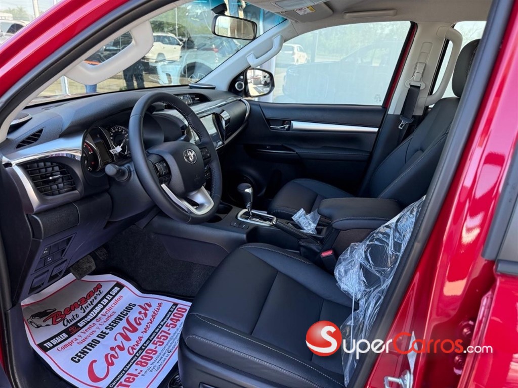 2026 Toyota Hilux WIDE TREAD — foto 6 / 7