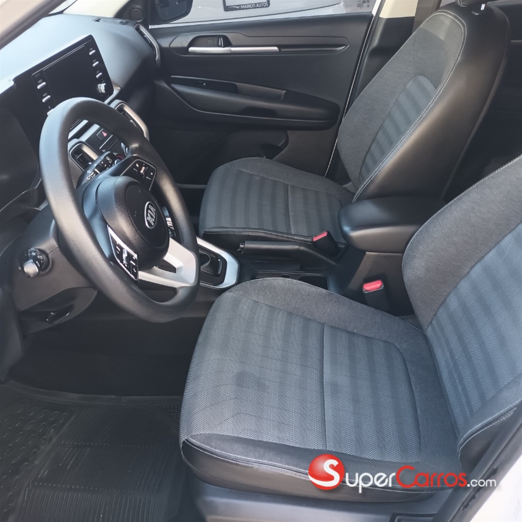 2022 Kia Sonet — foto 9 / 12