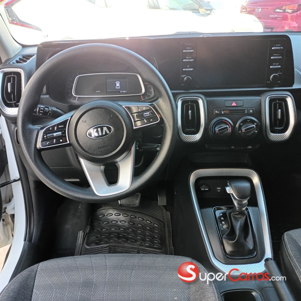 2022 Kia Sonet — foto 10 / 12