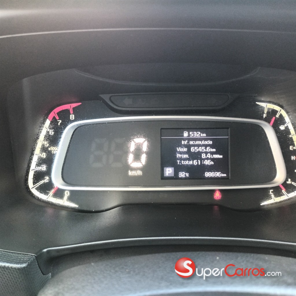 2022 Kia Sonet — foto 9 / 10
