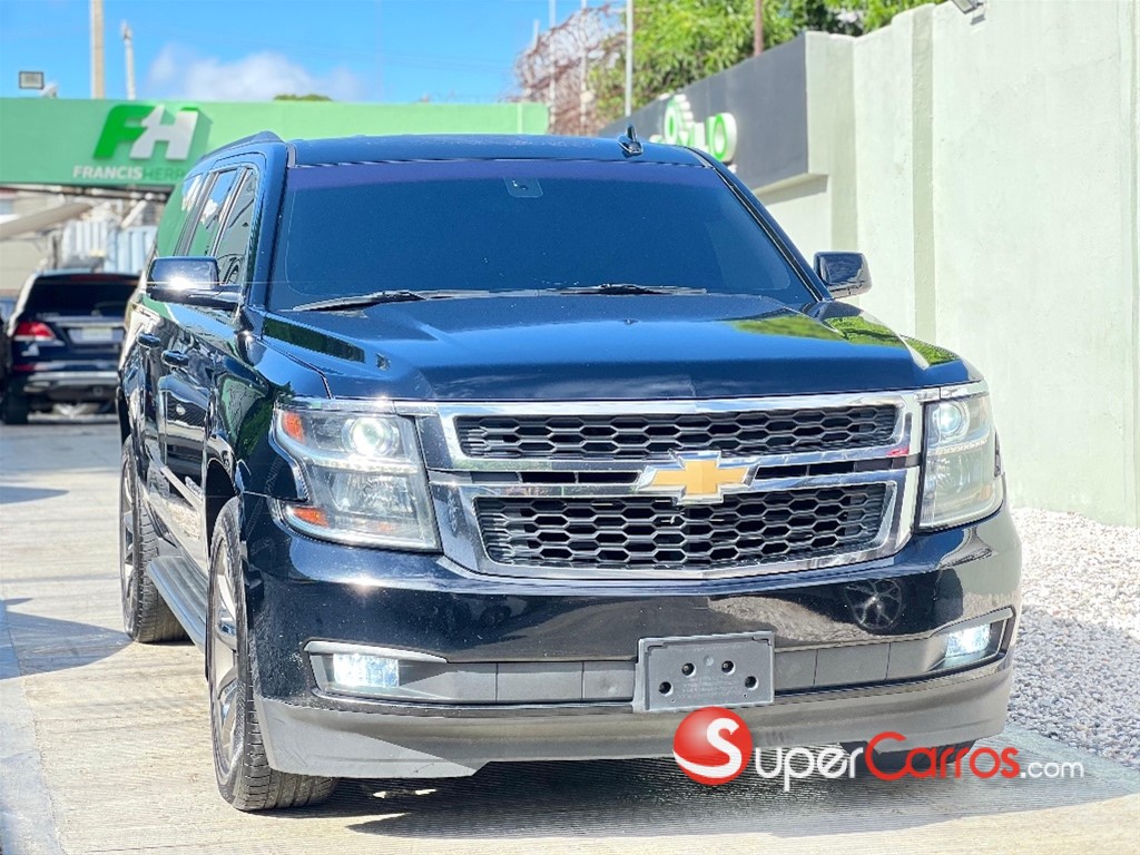 2017 Chevrolet Suburban LT — foto 2 / 10