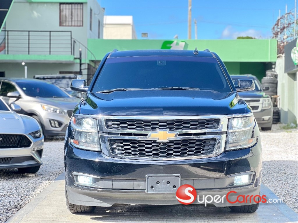 2017 Chevrolet Suburban LT — foto 3 / 10
