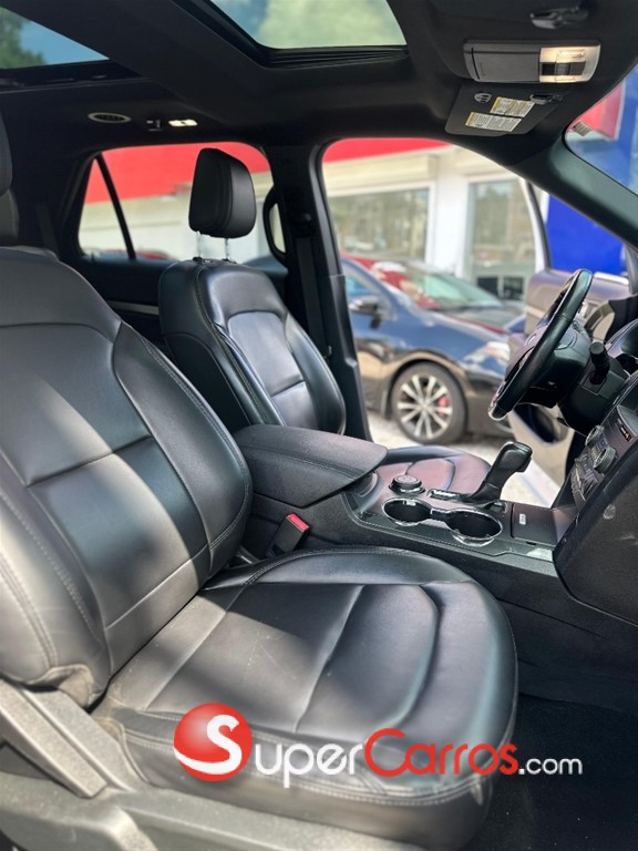 2019 Ford Explorer Limited — foto 2 / 10