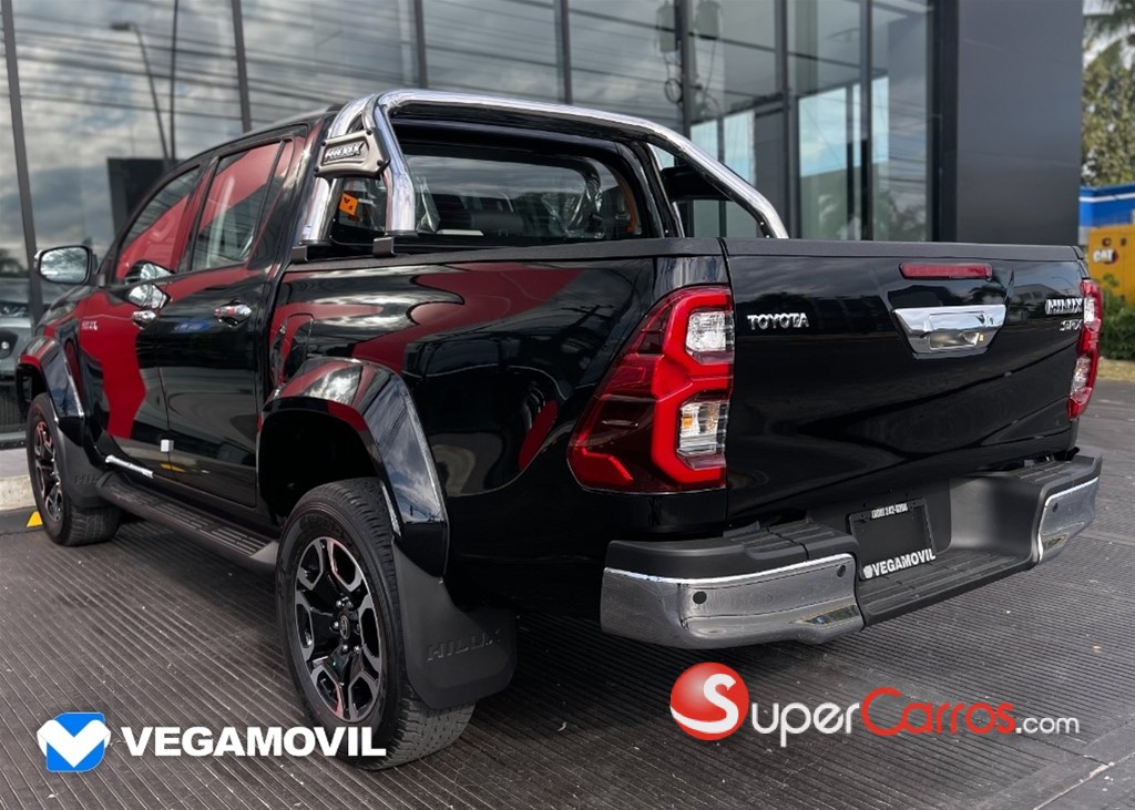 2025 Toyota Hilux WIDE TREAD — foto 3 / 12