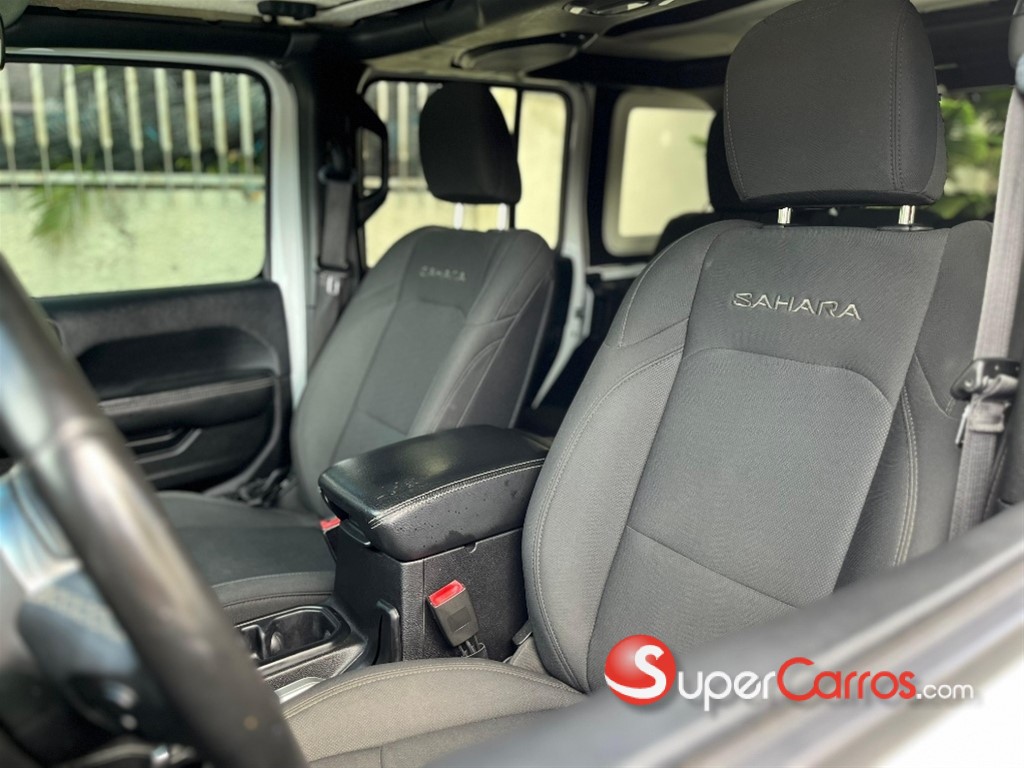 2018 Jeep Wrangler Sahara Unlimited — foto 7 / 9