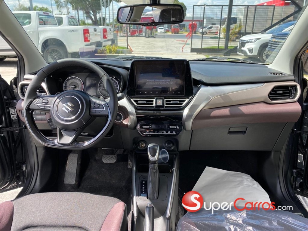 2025 Suzuki Fronx GLX — foto 5 / 9