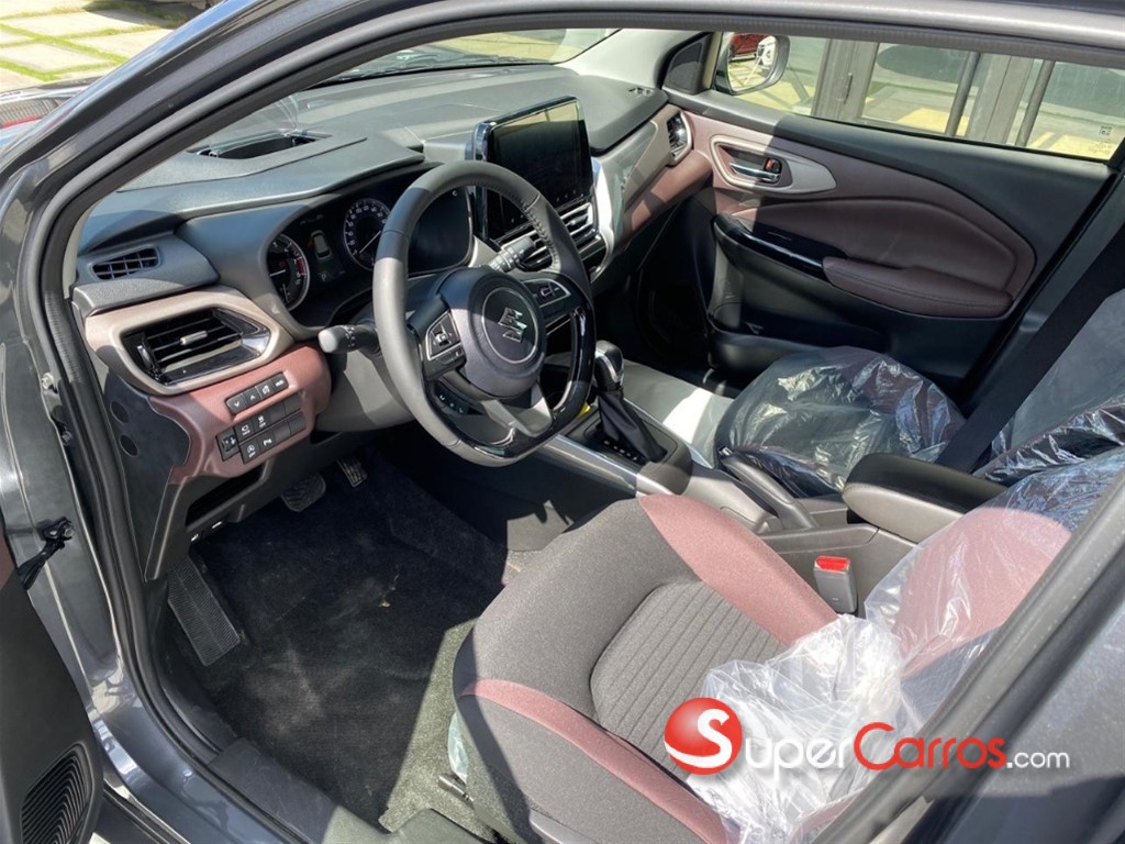 2025 Suzuki Fronx GLX — foto 7 / 9