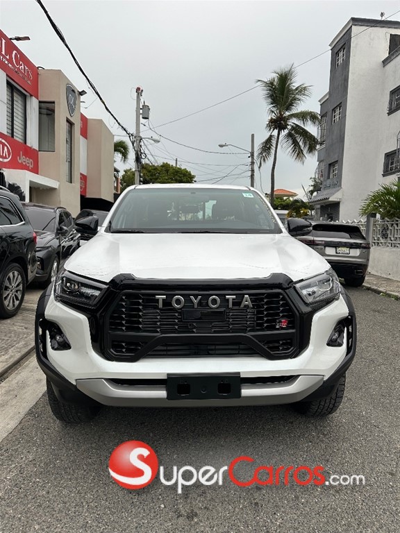 2025 Toyota Hilux GR Sport — foto 11 / 11