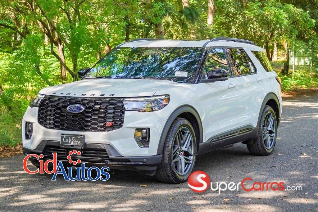 2026 Ford Explorer ST — foto 2 / 12