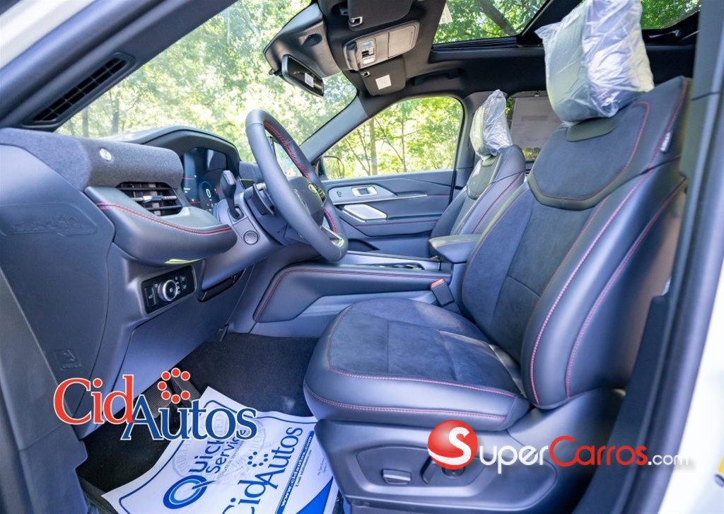2026 Ford Explorer ST — foto 11 / 12