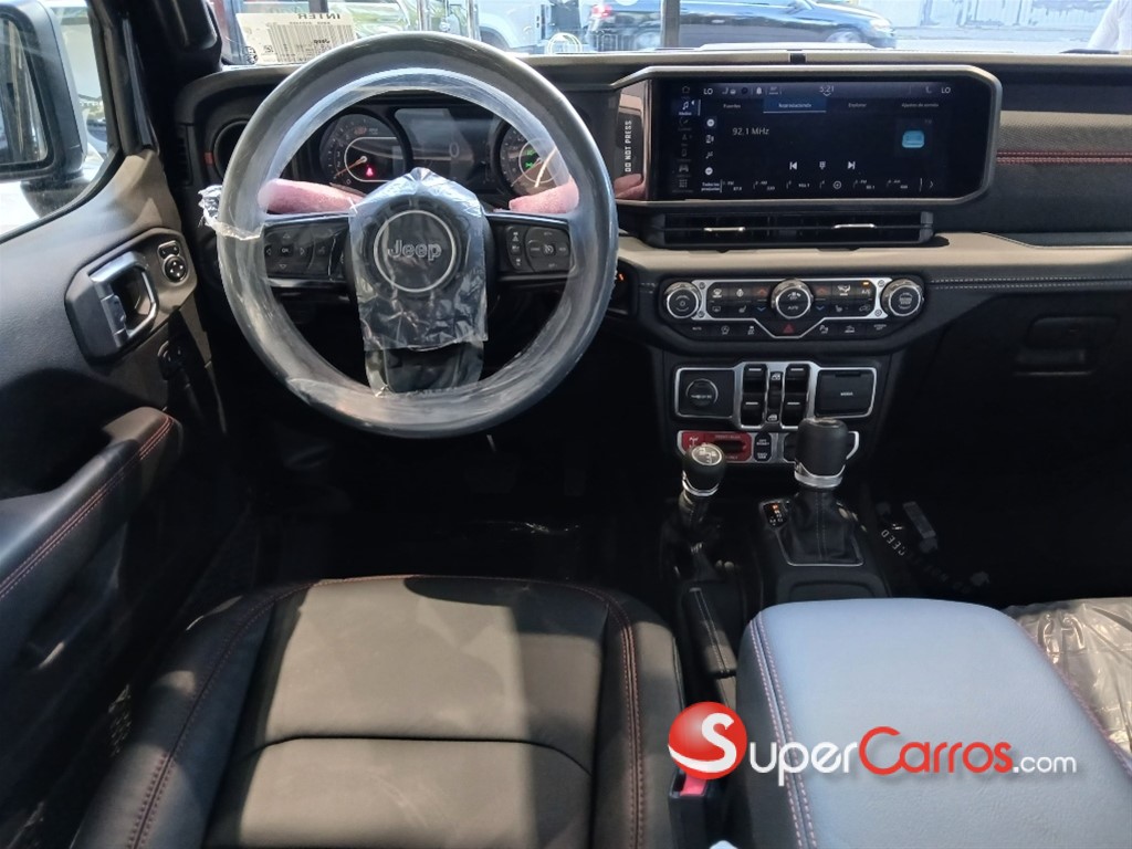 2025 Jeep Wrangler Rubicon — foto 10 / 12