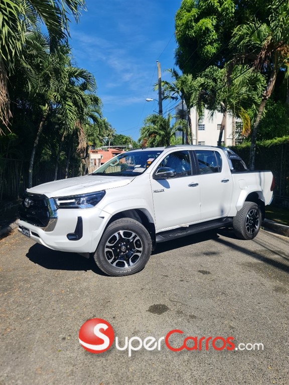 2026 Toyota Hilux WIDE TREAD