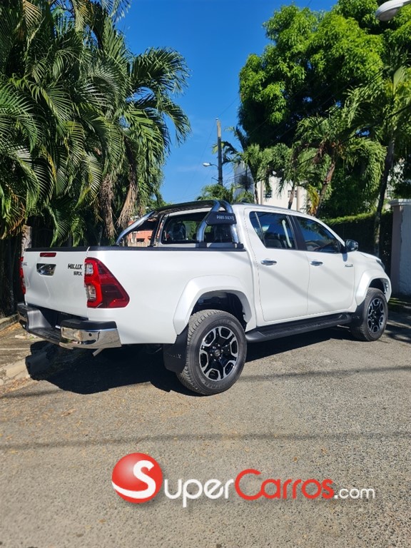 2026 Toyota Hilux WIDE TREAD — foto 4 / 9