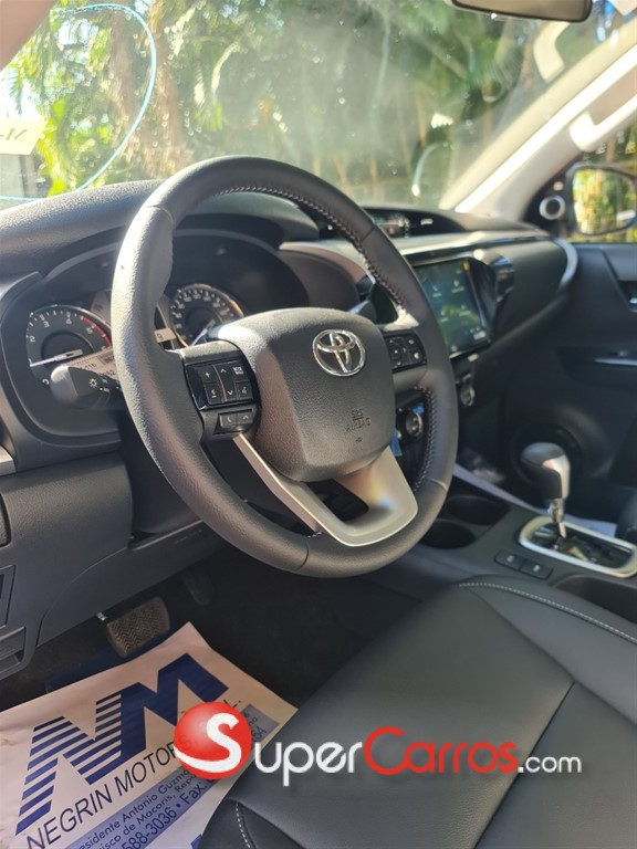 2026 Toyota Hilux WIDE TREAD — foto 5 / 9