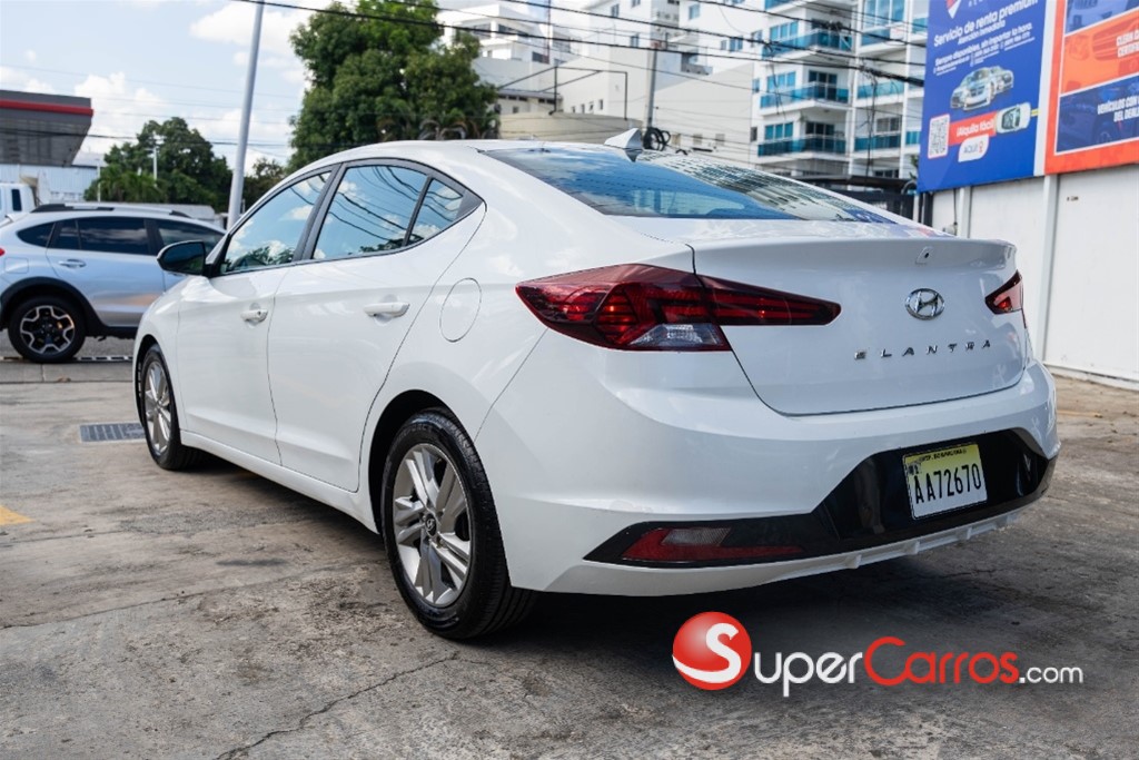 2020 Hyundai Elantra SEL — foto 2 / 12