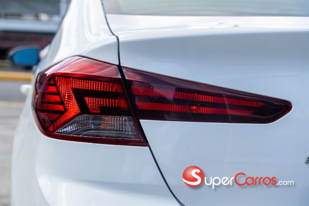 2020 Hyundai Elantra SEL — foto 7 / 12