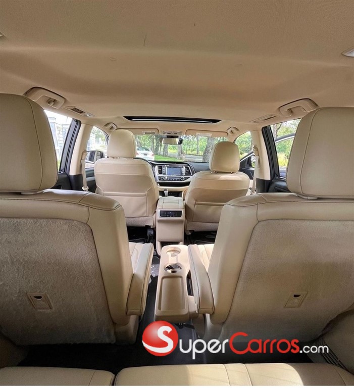 2019 Toyota Highlander XLE — foto 5 / 12