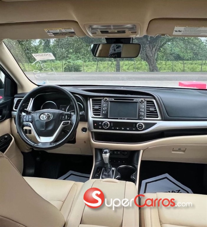 2019 Toyota Highlander XLE — foto 7 / 12