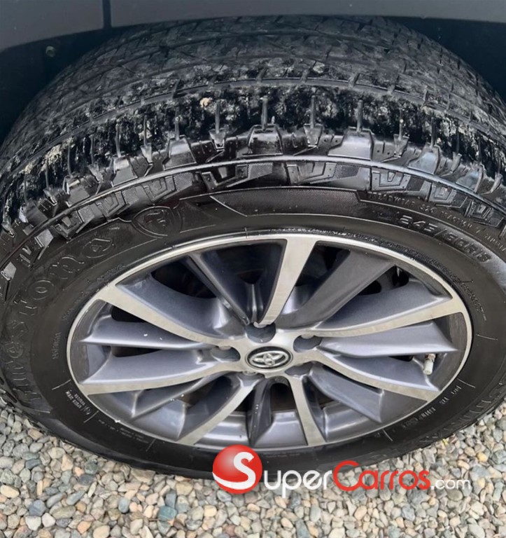 2019 Toyota Highlander XLE — foto 8 / 12
