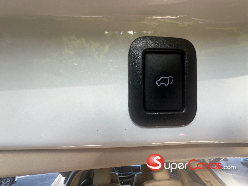 2019 Toyota Highlander XLE — foto 10 / 12