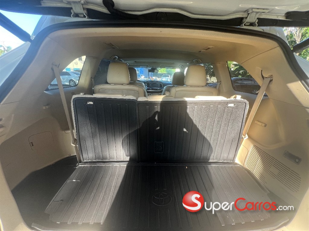 2019 Toyota Highlander XLE — foto 12 / 12