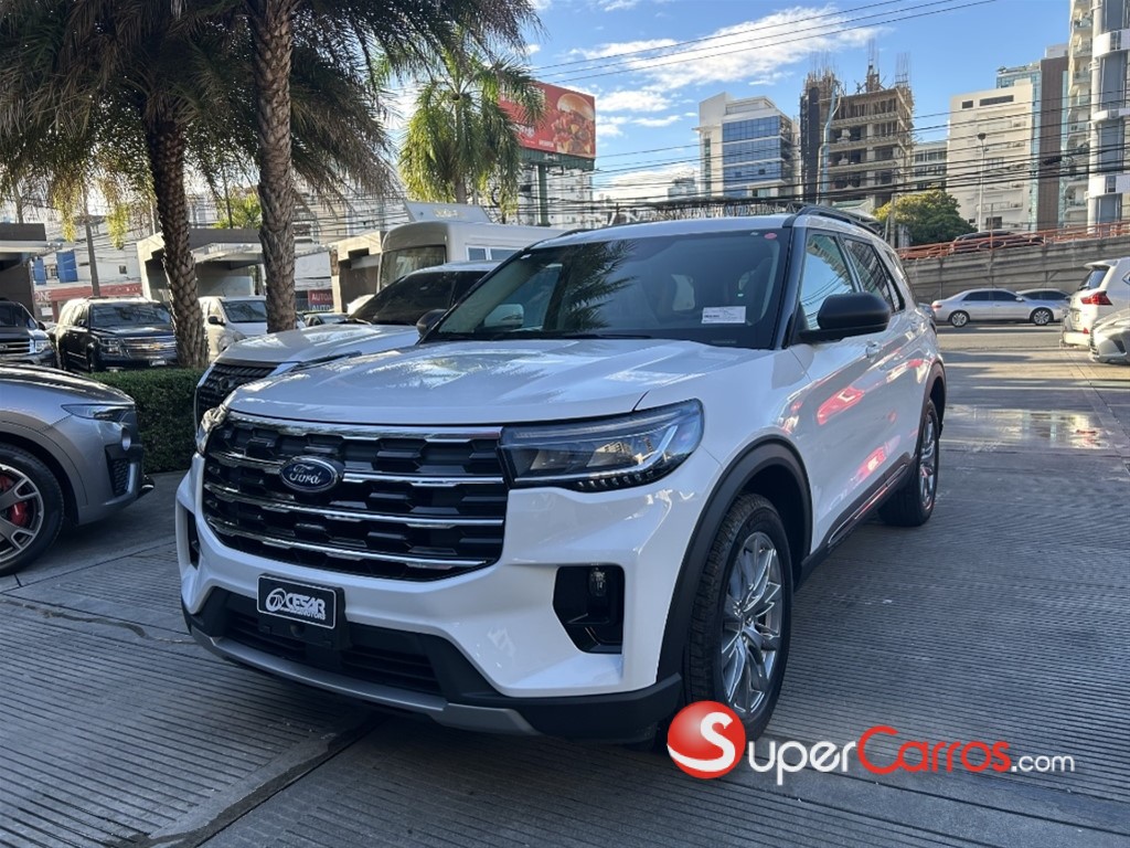 2025 Ford Explorer Active — foto 2 / 11