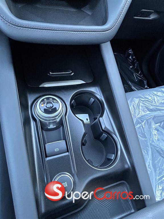 2025 Ford Explorer Active — foto 11 / 11