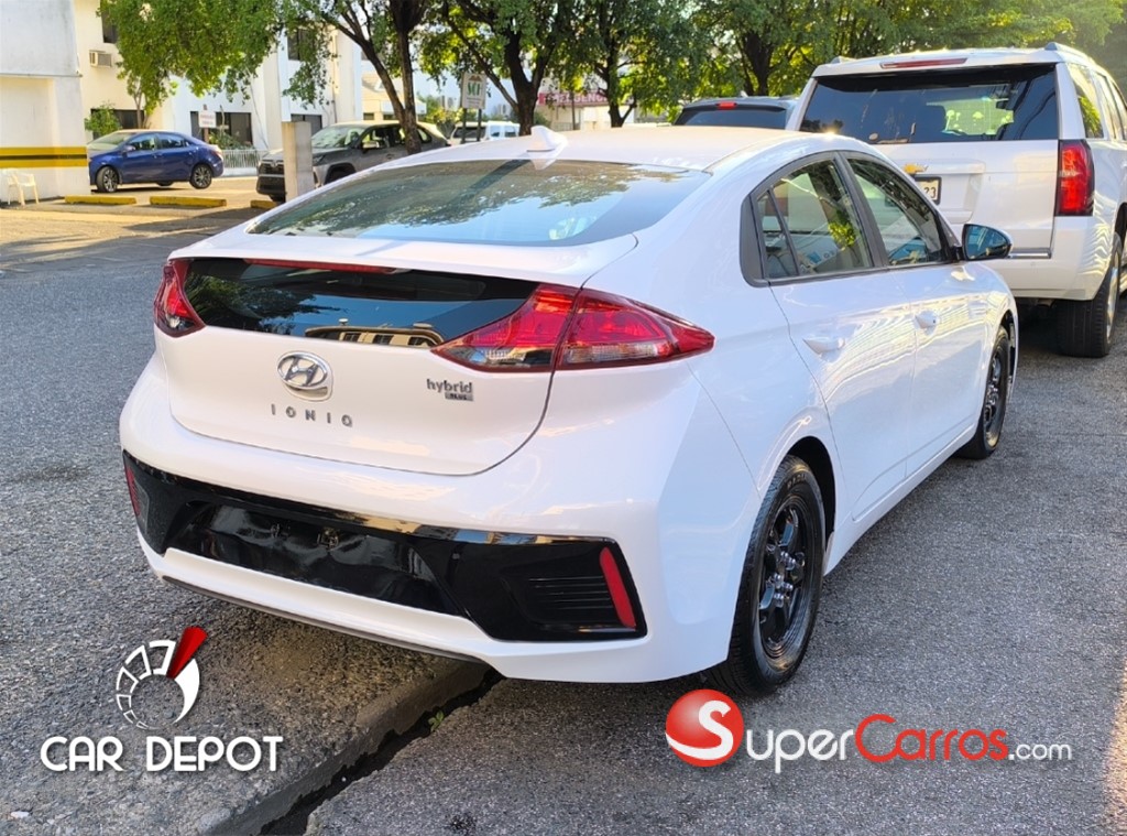 2019 Hyundai Ioniq — foto 3 / 12
