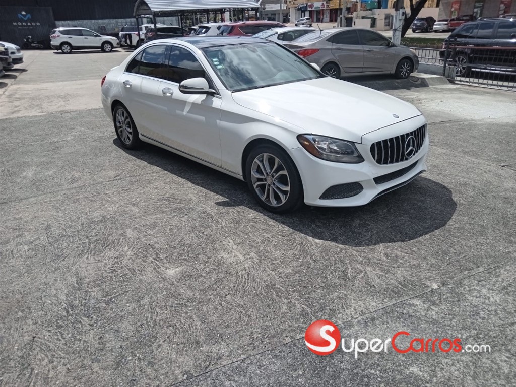 2016 Mercedes-Benz Clase C 300 — foto 6 / 12