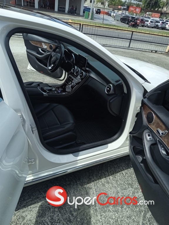 2016 Mercedes-Benz Clase C 300 — foto 12 / 12
