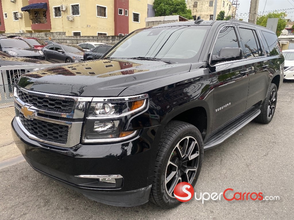 2018 Chevrolet Suburban LT — foto 3 / 9