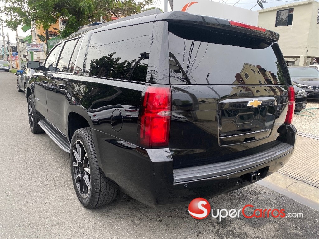 2018 Chevrolet Suburban LT — foto 4 / 9