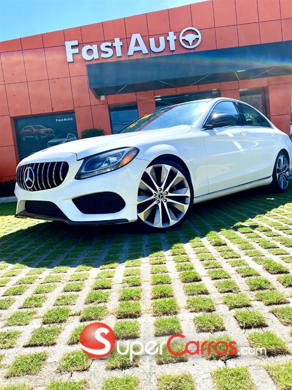 2016 Mercedes-Benz Clase C 300 — foto 4 / 9