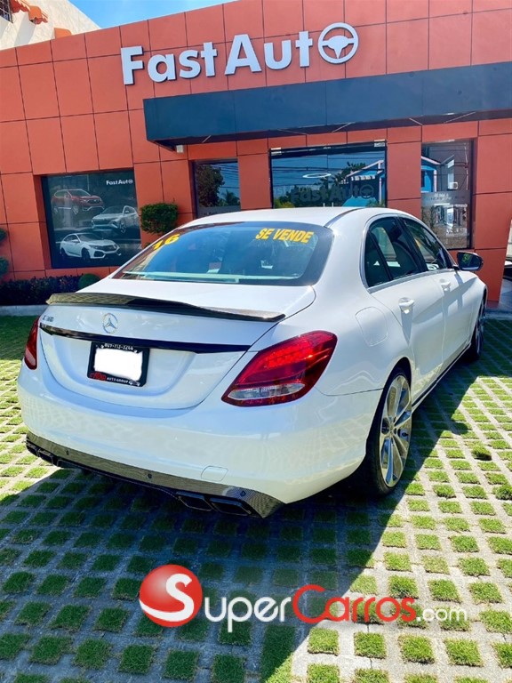 2016 Mercedes-Benz Clase C 300 — foto 5 / 9