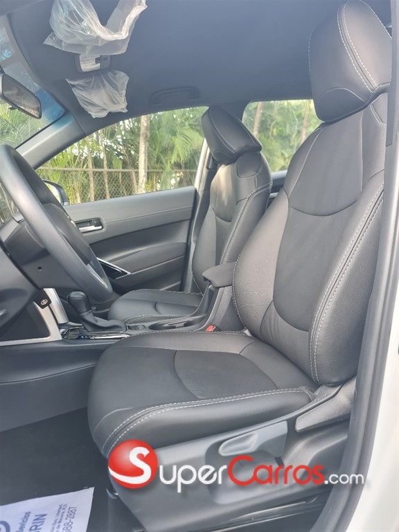 2026 Toyota Corolla Cross Full — foto 6 / 9