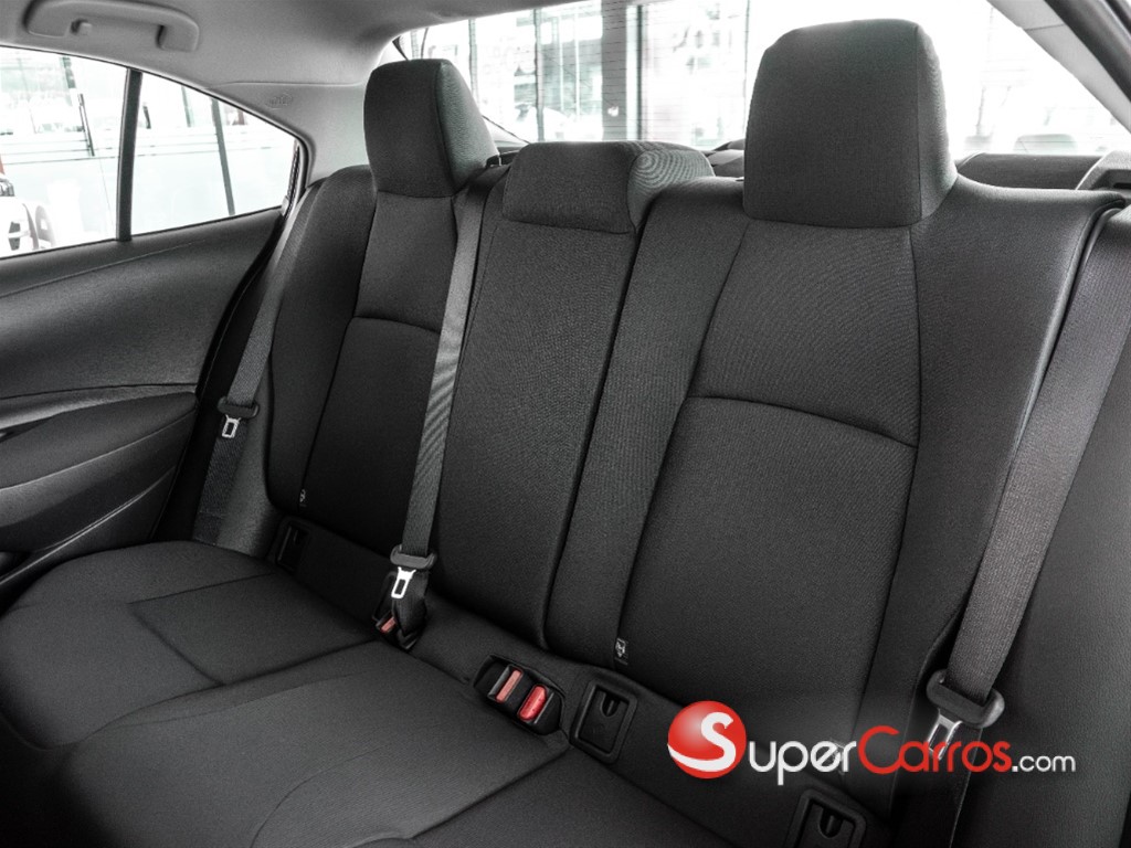 2026 Toyota Corolla LE — foto 10 / 12