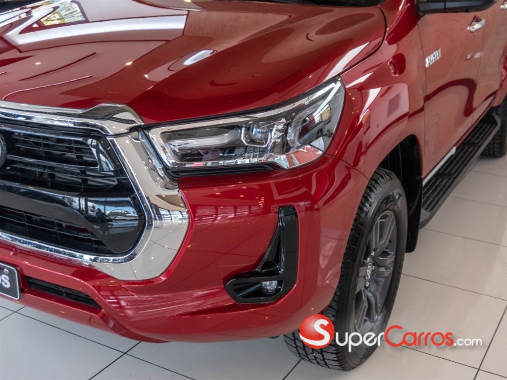 2025 Toyota Hilux Limited — foto 3 / 12
