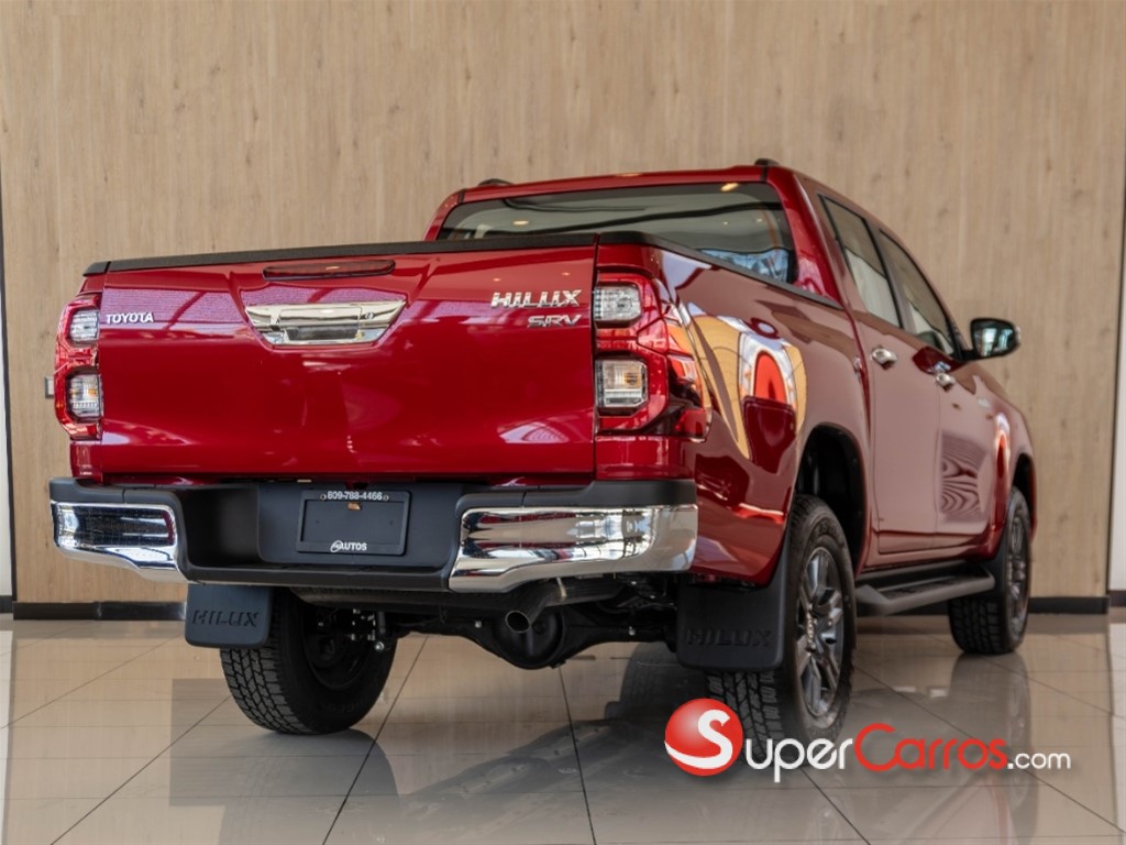 2025 Toyota Hilux Limited — foto 10 / 12