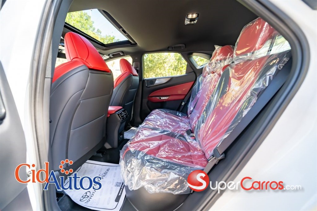 2026 Lexus NX 350H F SPORT — foto 10 / 11
