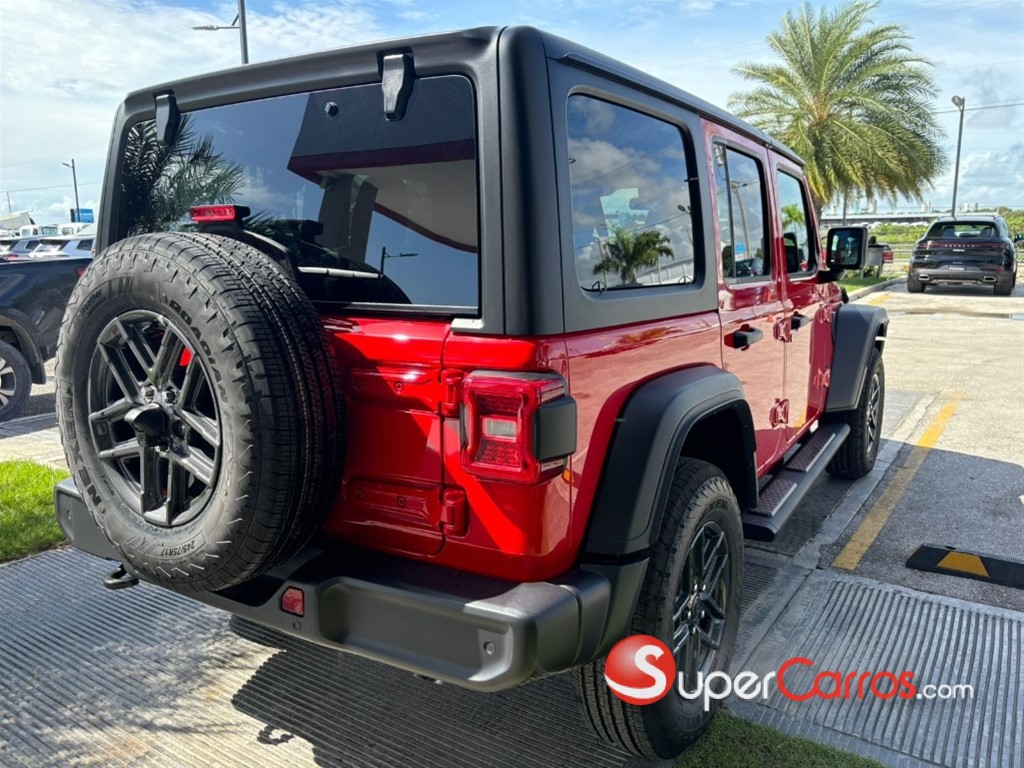 2026 Jeep Wrangler Unlimited Sport — foto 2 / 8